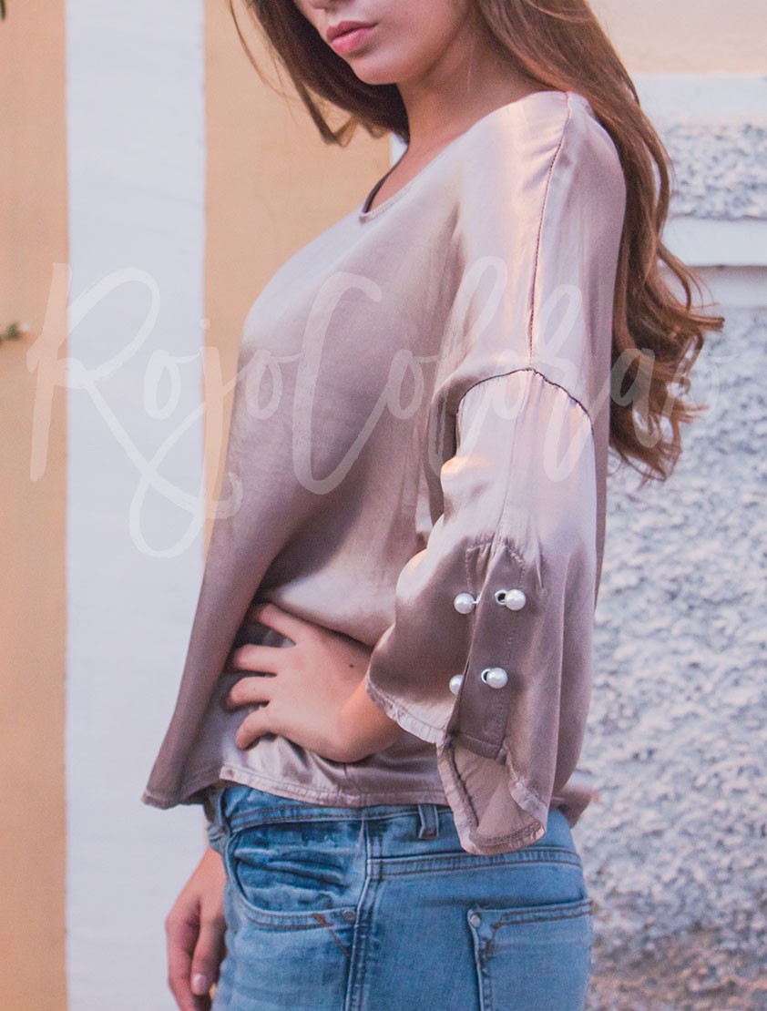 blusa saten beige